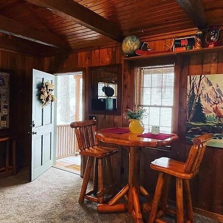 Eagle Crest Cabin, White River View With Hottub ยูเรกาสปริงส์ ภายนอก รูปภาพ