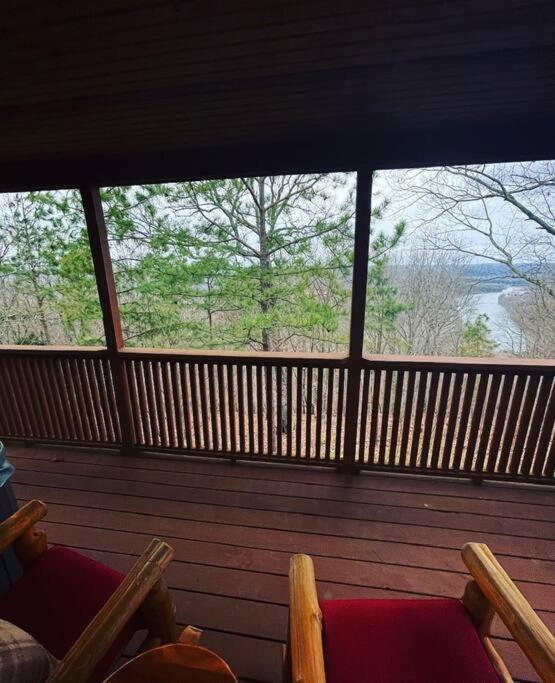 Eagle Crest Cabin, White River View With Hottub ยูเรกาสปริงส์ ภายนอก รูปภาพ